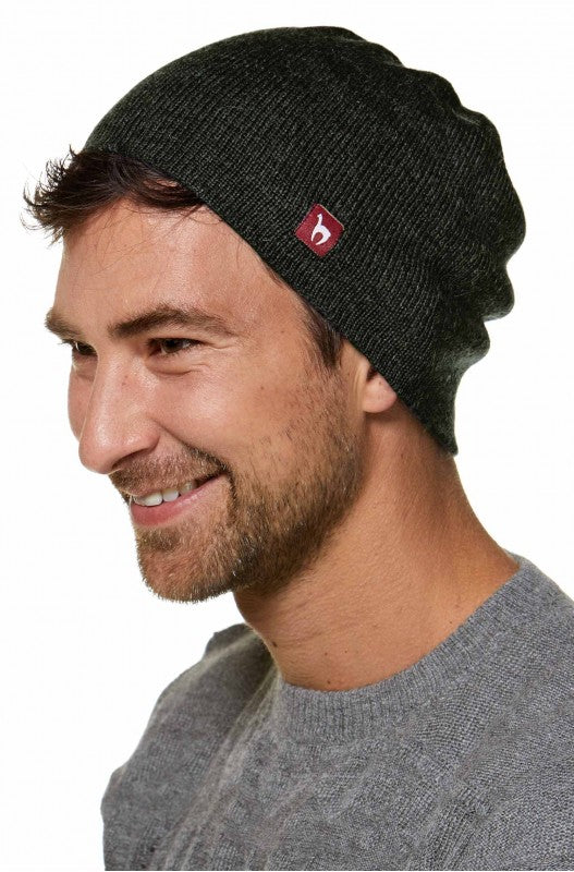 Beanie - Wendemütze aus Baby Alpaka - unisex - tannengrün/schwarz - Leibersperger Lammfell